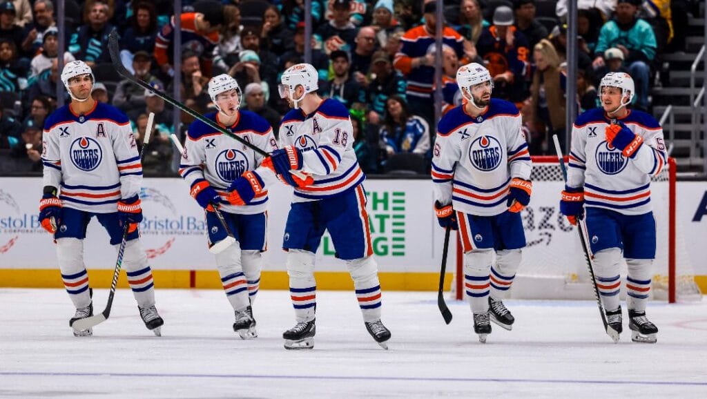 Who Are the Favourites To Win the 2025 NHL Stanley Cup? BetMGM