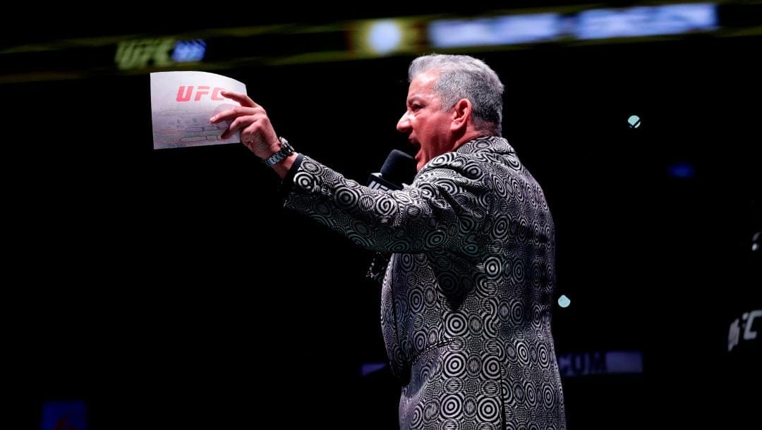 Bruce Buffer announces a women's strawweight title bout between Rose Namajunas and Poland's Joanna Jedrzejczyk at UFC 223.