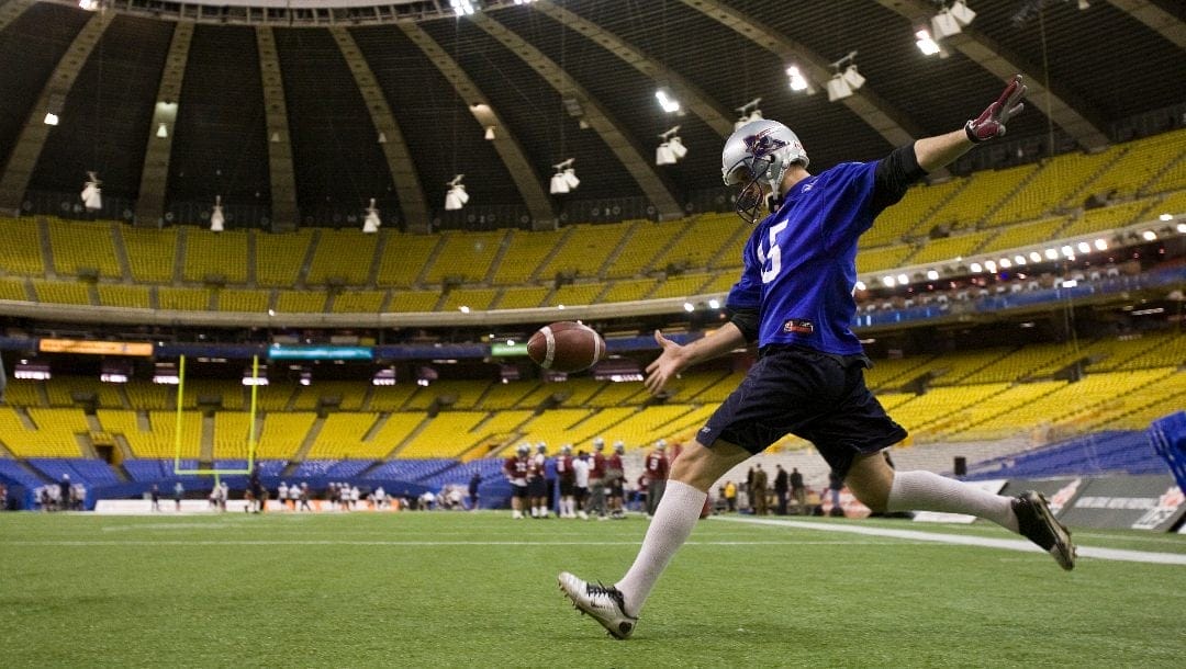 Montreal Alouettes kicker Damon Duval practises his punting during a practice Wednesday, Nov. 19, 2008 in Montreal. The Alouettes will face the Calgary Stampeders in the 96th CFL Grey Cup Sunday.
