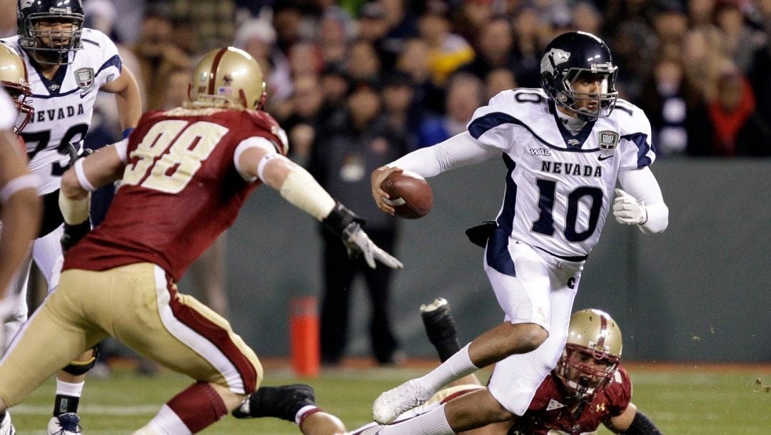 During the first half of the Fight Hunger Bowl NCAA college football game in San Francisco, Sunday, Jan. 9, 2011.
